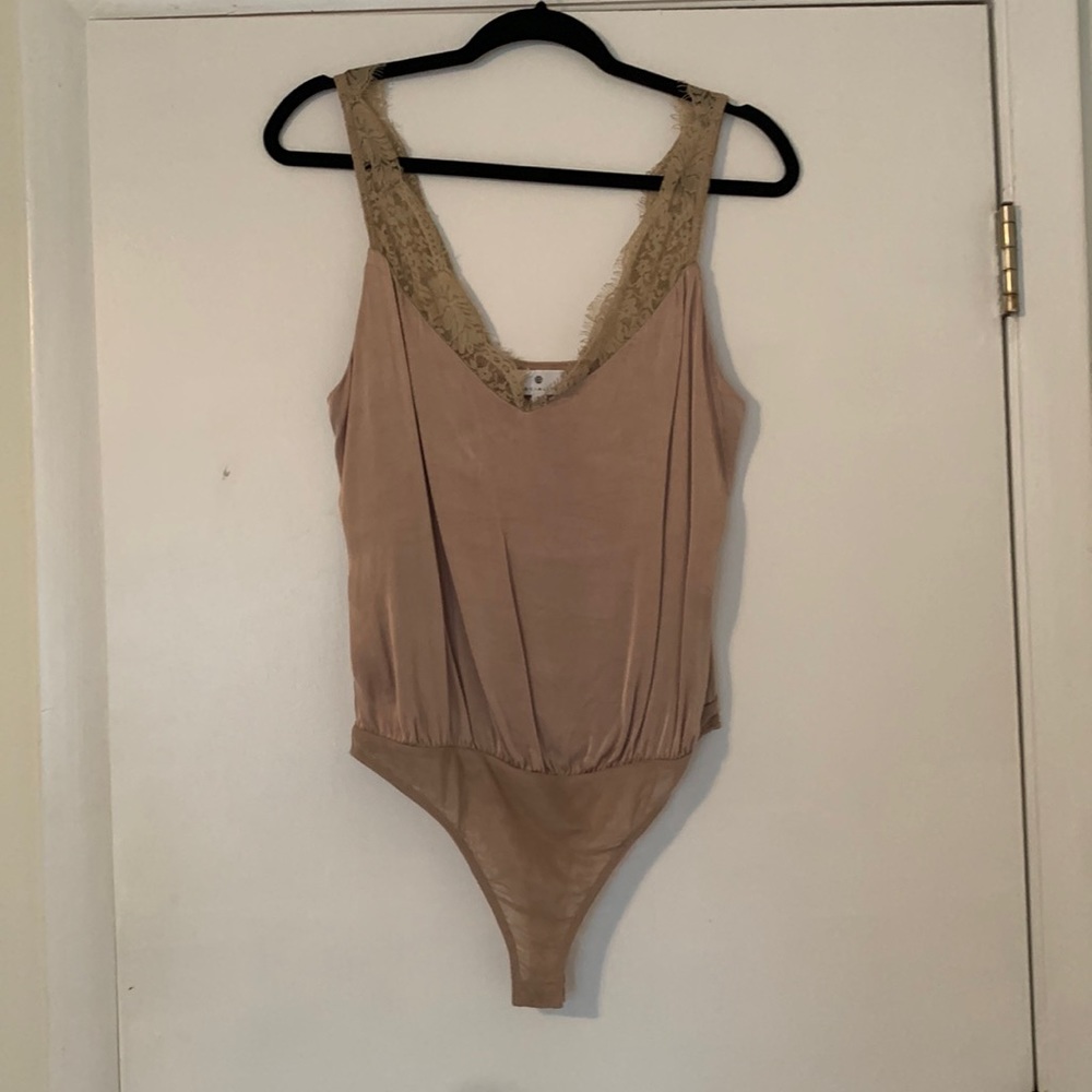 Socialite Lace-Trim Blouson Bodysuit